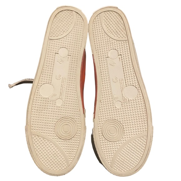 Off-White Vulcanized low-top sneakers - Picture 10 of 13